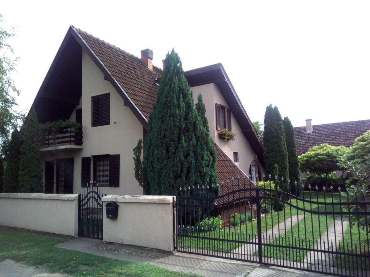 Villa Nirvana Палич Экстерьер фото